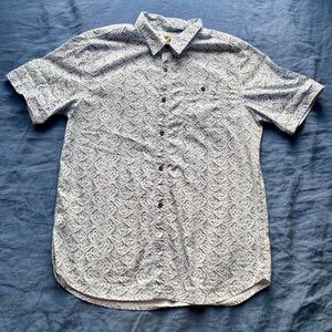 Lightweight Men's Gray-Blue Mountain Patterned Shirt